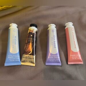 Set of Hand Creams With Duck Cosmetic Bag